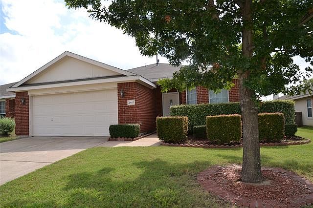 1st image of 2417 Glenhaven Dr