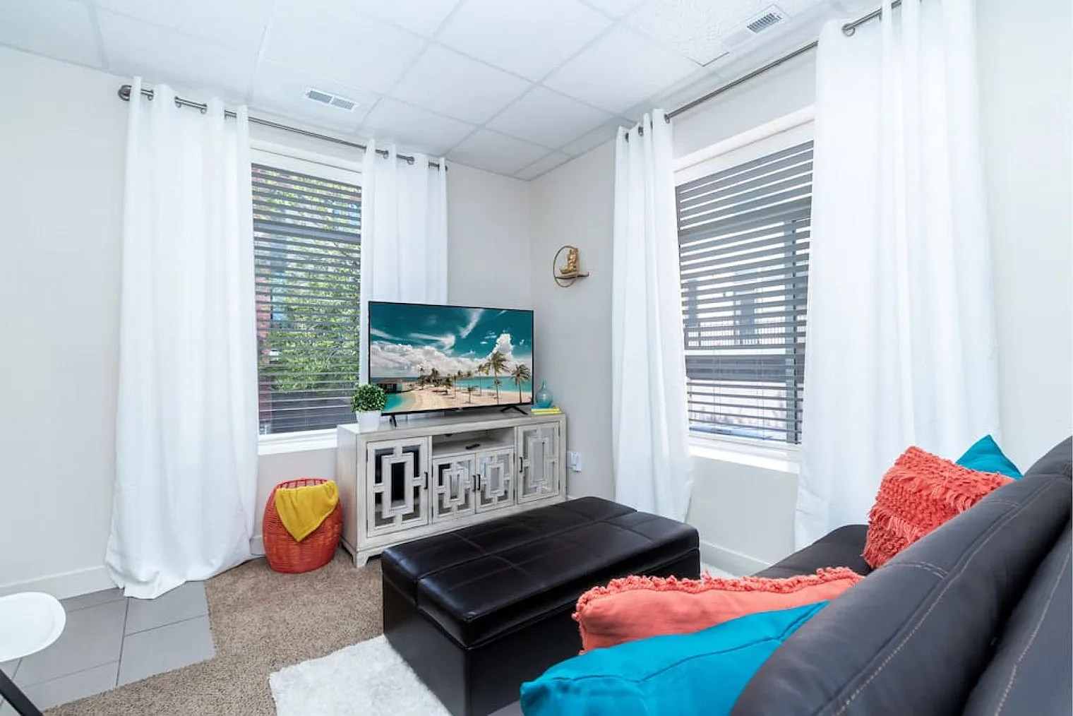 1 bed, 1.0 bath, 624 sqft, $2,028 — Photo 1