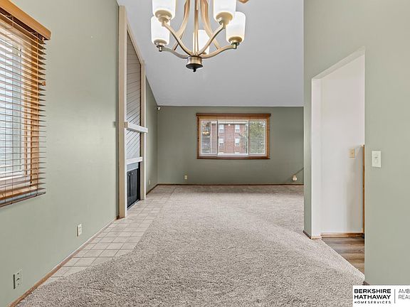 5th image of 7918 Chinawood Ave
