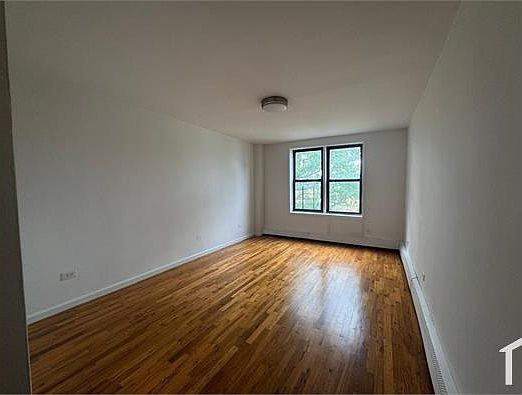 5th image of 1130 Stadium Ave APT 6F
