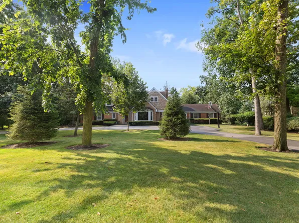 1011 Central Rd, Glenview, IL 60025