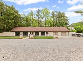 2100 Rose Knoll Ln, Glen Carbon, IL 62034