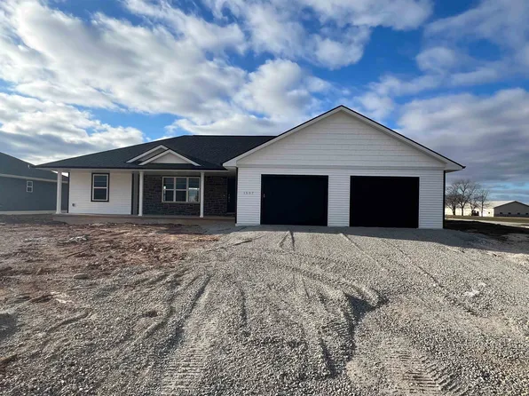 1507 Frontier Rd, Luxemburg, WI 54217