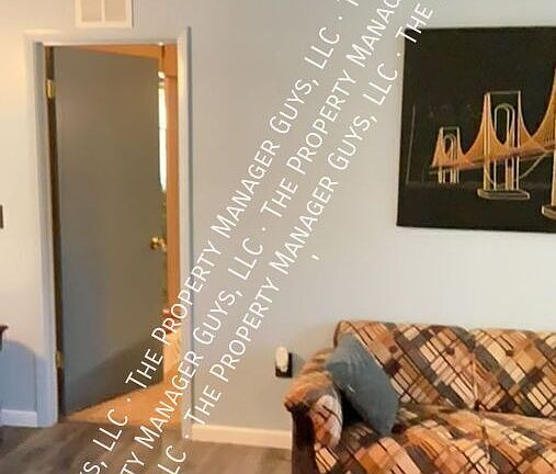 5th image of 71 Marta Rd