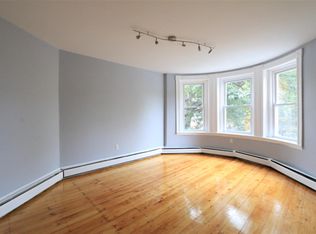115 Harvard St APT 1, Cambridge, MA 02139