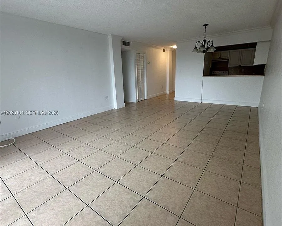 6930 Miami Gardens Dr #1-408