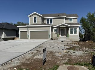 20727 Emerald St, Spring Hill, KS 66083