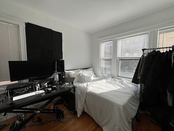 4th image of 10 Westland Ave APT 3