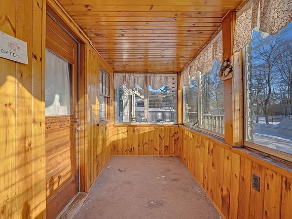 4th image of 72 Youngs Rd