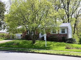13809 Lowry Dr, Chantilly, VA 20151