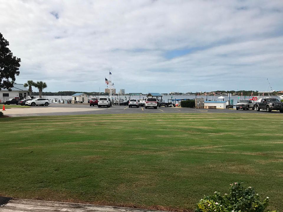 2nd image of 4726 Bay Point Rd #150F