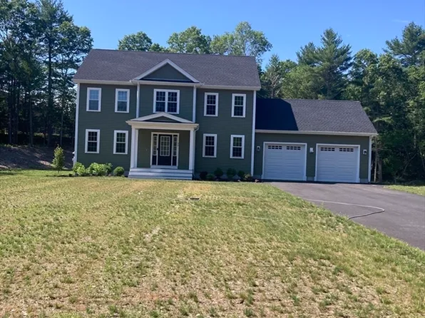 90 Howland Rd, Lakeville, MA 02347