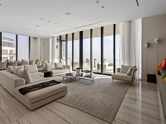 4th image of 17141 Collins Ave #3101