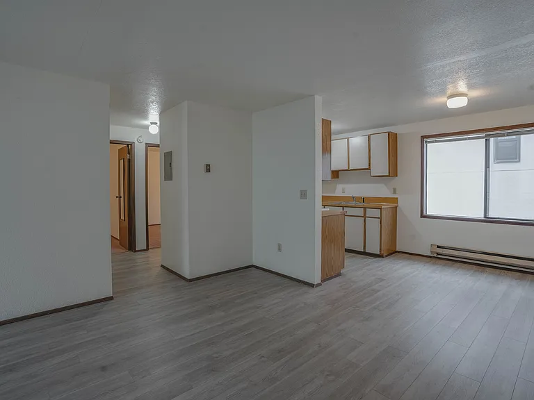 1122 NW Market St #5 — Photo 2