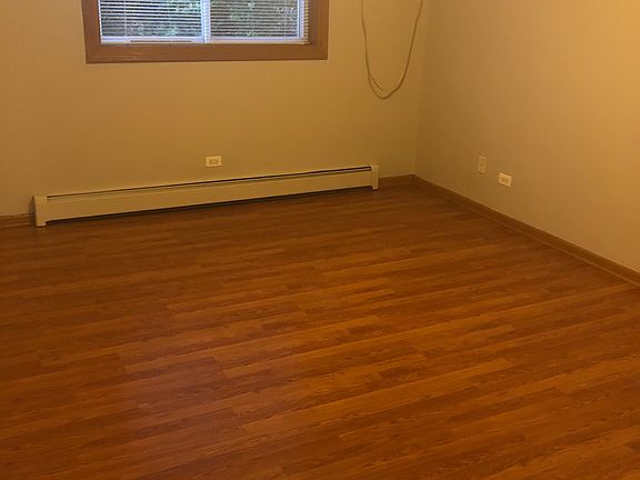 5th image of 213 E Liberty St APT 1