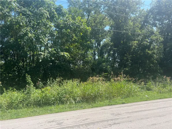 Zion St, Lowell, AR 72745