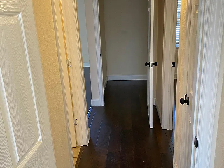 2421 Lakeview Cir — Photo 29