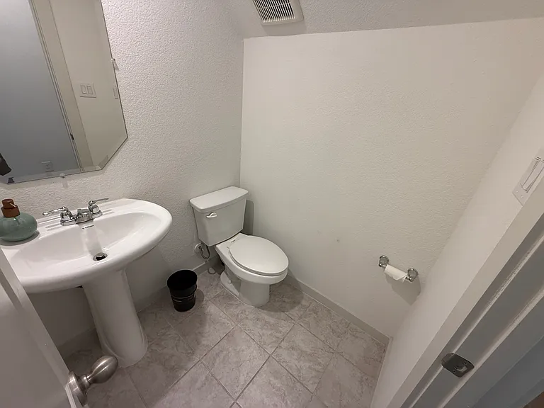 1106 Arborwood Dr — Photo 24