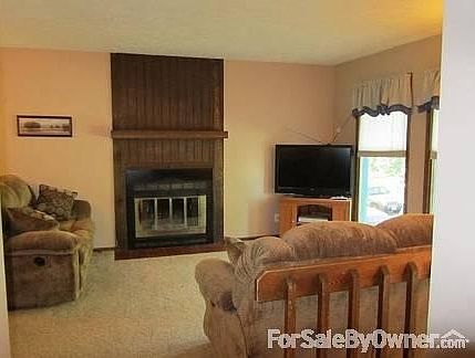2nd image of 2401 NW 50th St