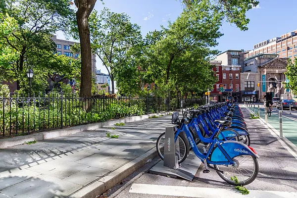 Rented by REAL New York | media 22