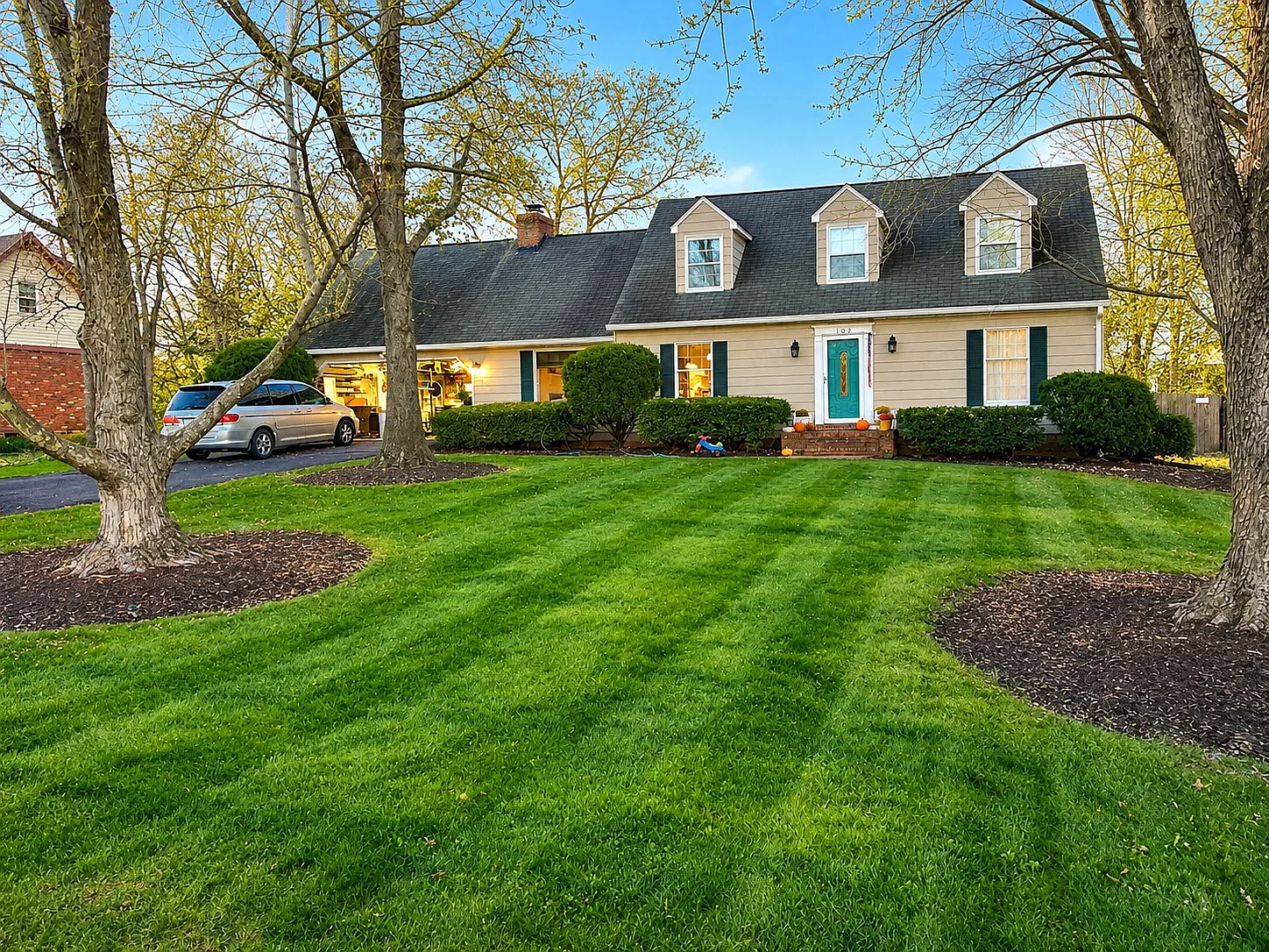 4 bed, 2.5 bath, 2102 sqft, $2,600 — Photo 1