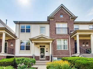 2503 Waterbury Ln, Buffalo Grove, IL 60089