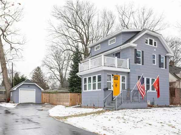 29 W Boulevard Pkwy, Rochester, NY 14612