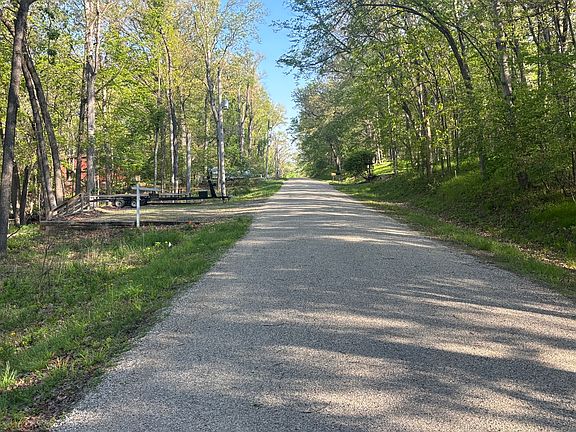 4th image of 1829 Tanglewood Dr