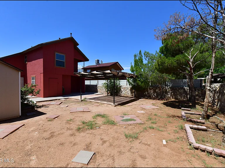 12121 Tower Hill Dr — Photo 39