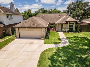 16027 Sugar Tree Dr, Houston, TX 77070