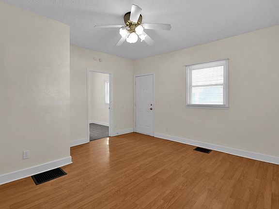 3rd image of 375 McPherson St