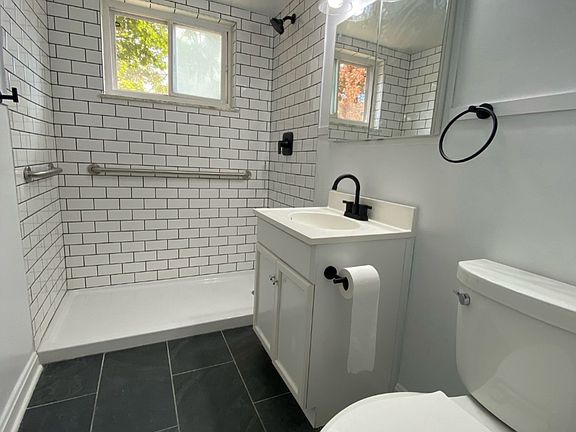 2nd image of 2095 23rd St #1