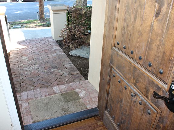 3rd image of 302 S Voluntario St #2
