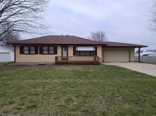 1155 5th St, Jesup, IA 50648