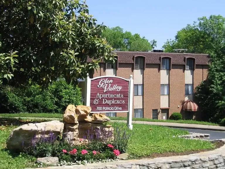 Glen Valley Apartments & Duplexes — Photo 1