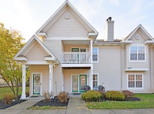 22548 Lenox Dr #417, Fairview Park, OH 44126