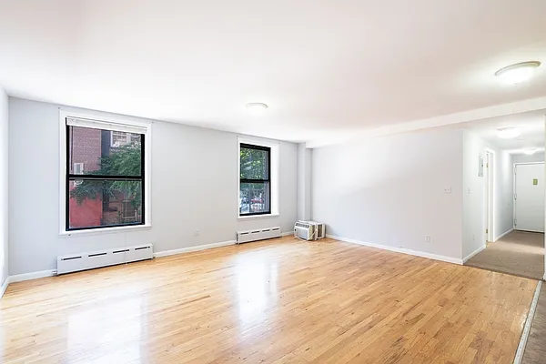 Rented by Oxford Property Group | media 21