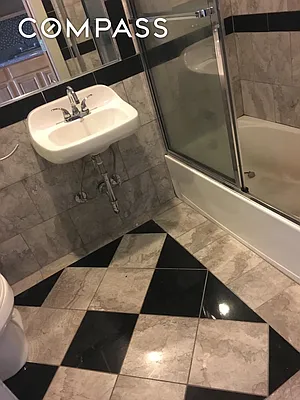 Rented by Compass | media 28