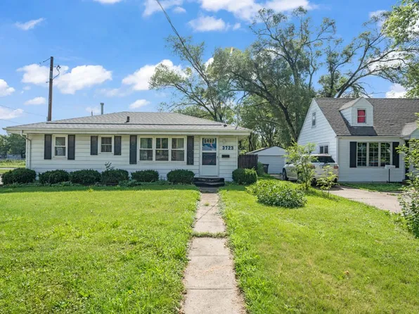 3723 Wright St, Des Moines, IA 50316