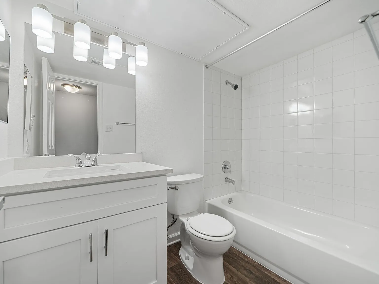 Aven East — Photo 3