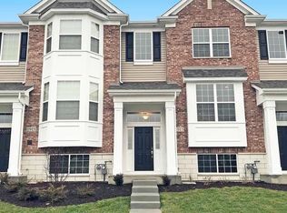 1913 Continental Ave, Naperville, IL 60563