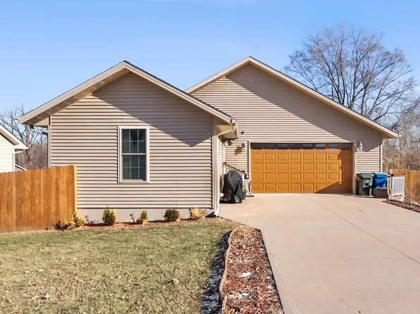 2219 Isett Ave, Muscatine, IA 52761