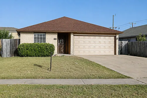1203 Fox Creek Dr Photo 1