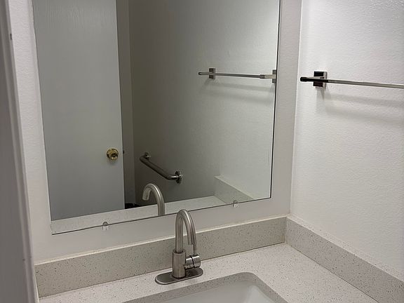 3rd image of 2044 S Del Rio Dr #3