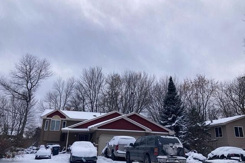 1st image of 7970 242nd Ln NE