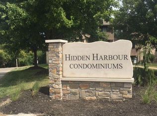 8729 Candlewood Trl APT 3, Brighton, MI 48116