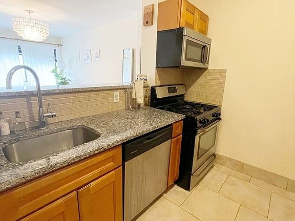 5th image of 29-34 Newtown Ave #4C