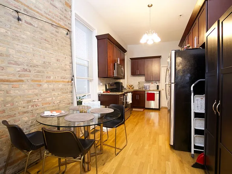 1252 N Greenview Ave #2 — Photo 6