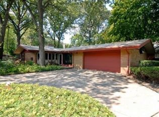 6920 N Lehigh Ave, Chicago, IL
