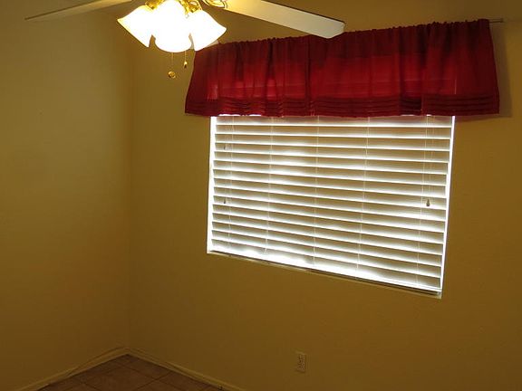 4th image of 2164 W Burlwood Way